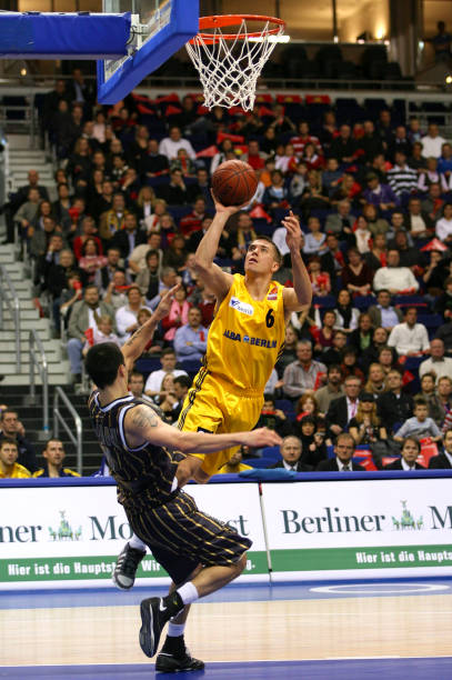 上展现了现 上展现了现